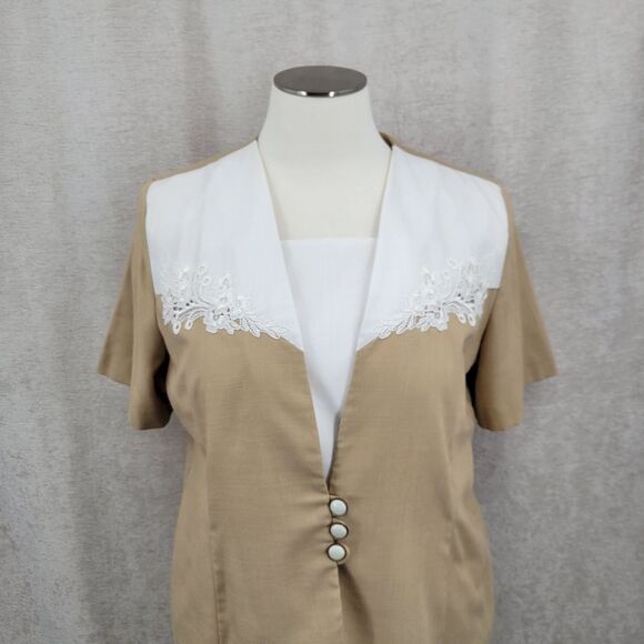 Via Sant Andrea Vintage Tan and White Two Piece Outfit Matching Skirt Set Suit - Picture 3 of 14